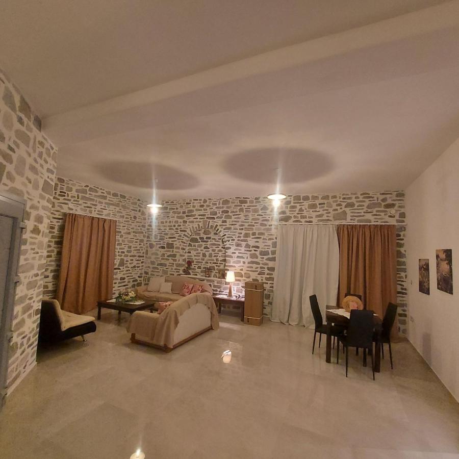 Stegio Villa Parasporos Екстериор снимка